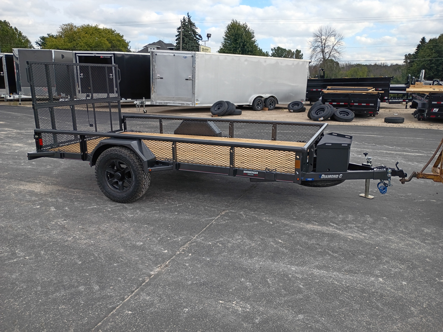 New 2026 Diamond C Trailers PSA135 12X77
