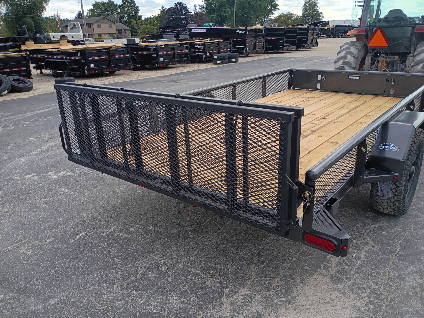 New 2026 Diamond C Trailers PSA135 12X77