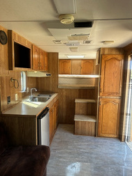 Used 1993 Sooner 3 Horse w/16' LQ