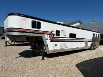 Used 1993 Sooner 3 Horse w/16' LQ