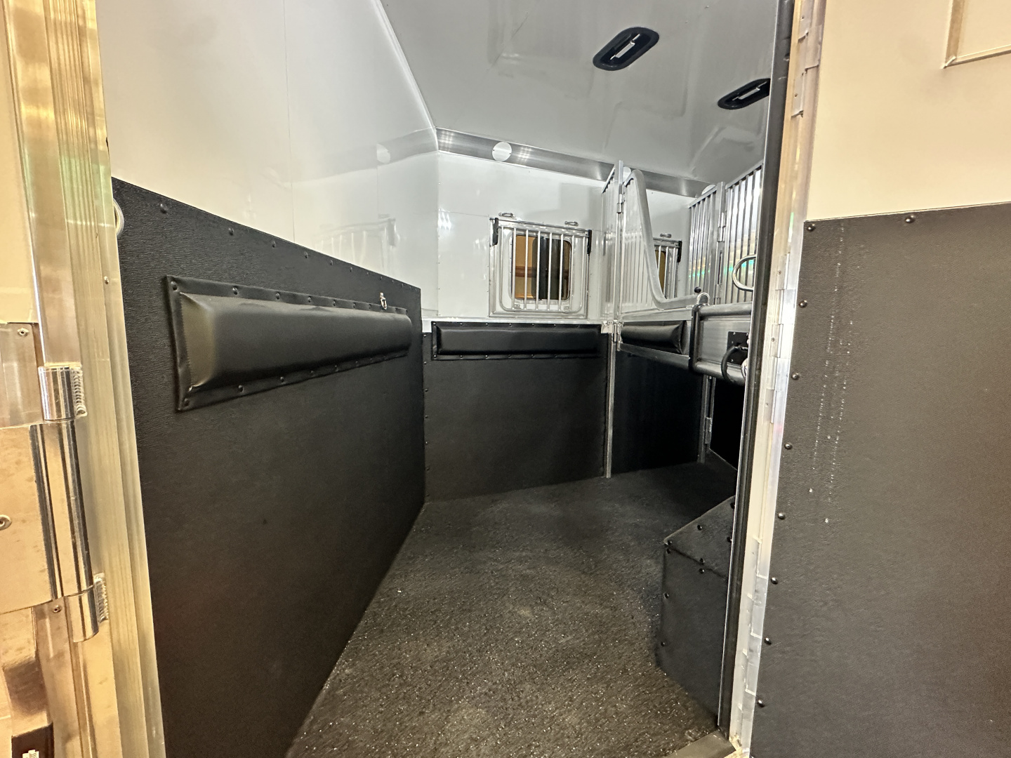 New 2026 4-Star Trailers 3H 18' Trail Boss LQ Horse Trailer