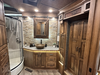 New 2026 4-Star Trailers 3H 18' Trail Boss LQ Horse Trailer