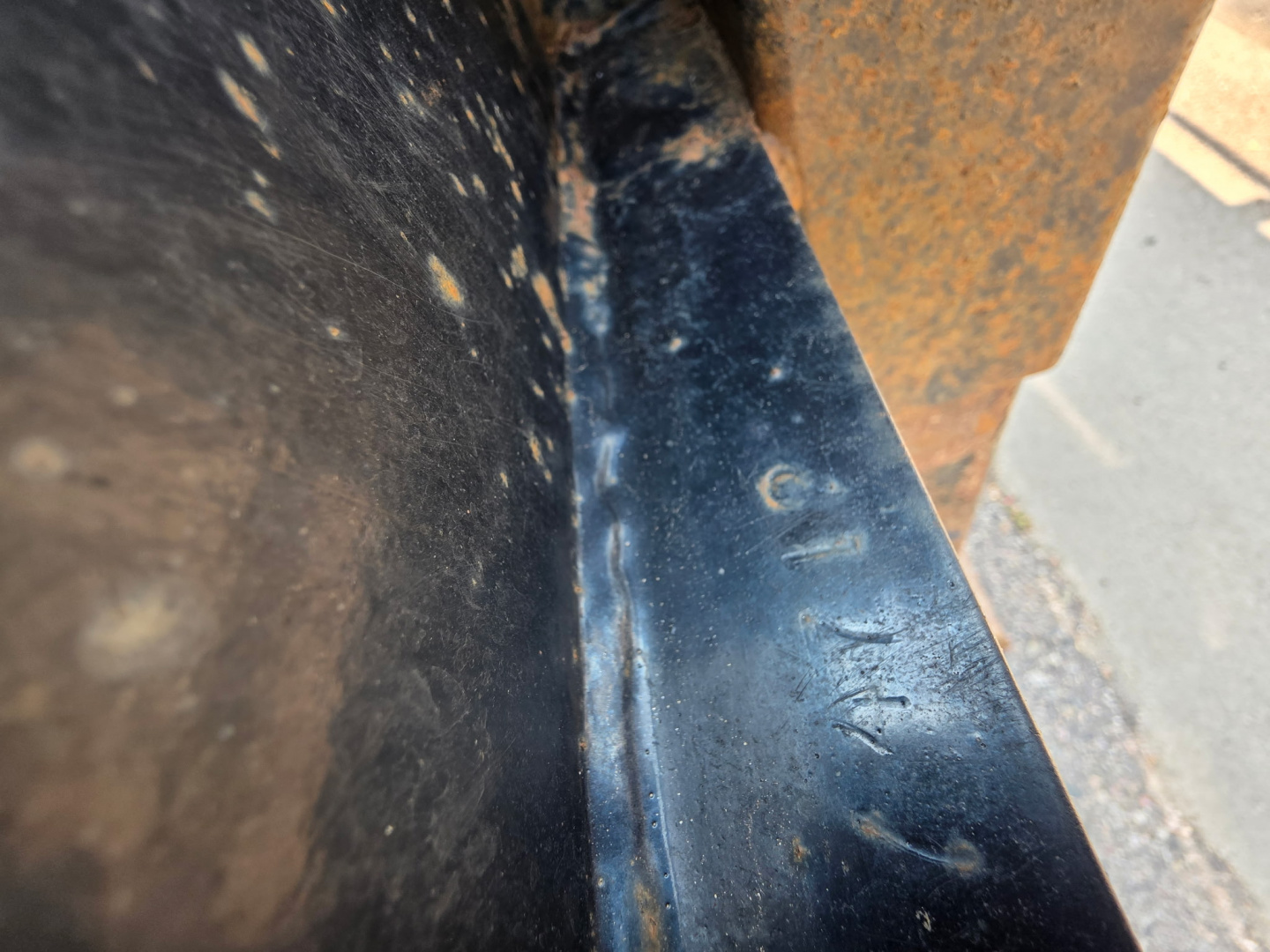 Used 2005 PJ Trailers 8.5-25 DECKOVER GOOSENECK