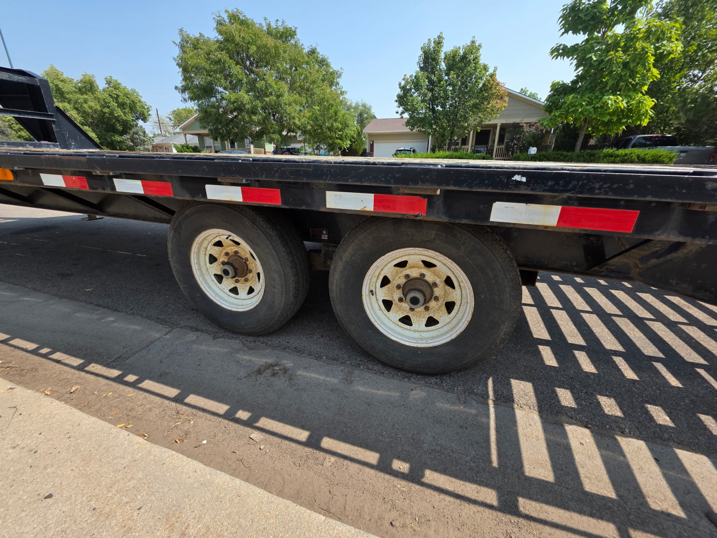 Used 2005 PJ Trailers 8.5-25 DECKOVER GOOSENECK