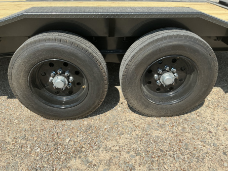 New 2026 MAXX-D 102"x28' GN HD I-Beam Equipment Trailer - H9X