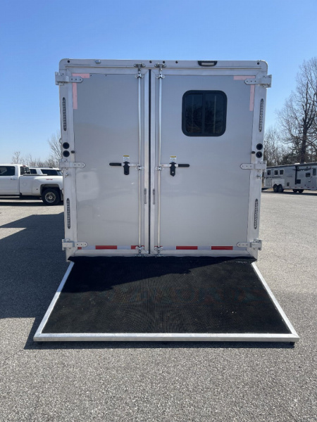 New 2026 Merhow Trailers 8316 RWS-ANGLED FARMHOUSE Horse Trailer