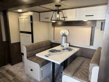 New 2026 Merhow Trailers 8316 RWS-ANGLED FARMHOUSE Horse Trailer