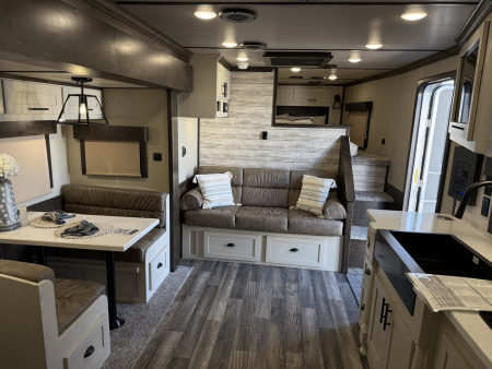 New 2026 Merhow Trailers 8316 RWS-ANGLED FARMHOUSE Horse Trailer