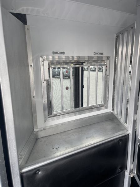 New 2026 Merhow Trailers 8316-A RWS Horse Trailer