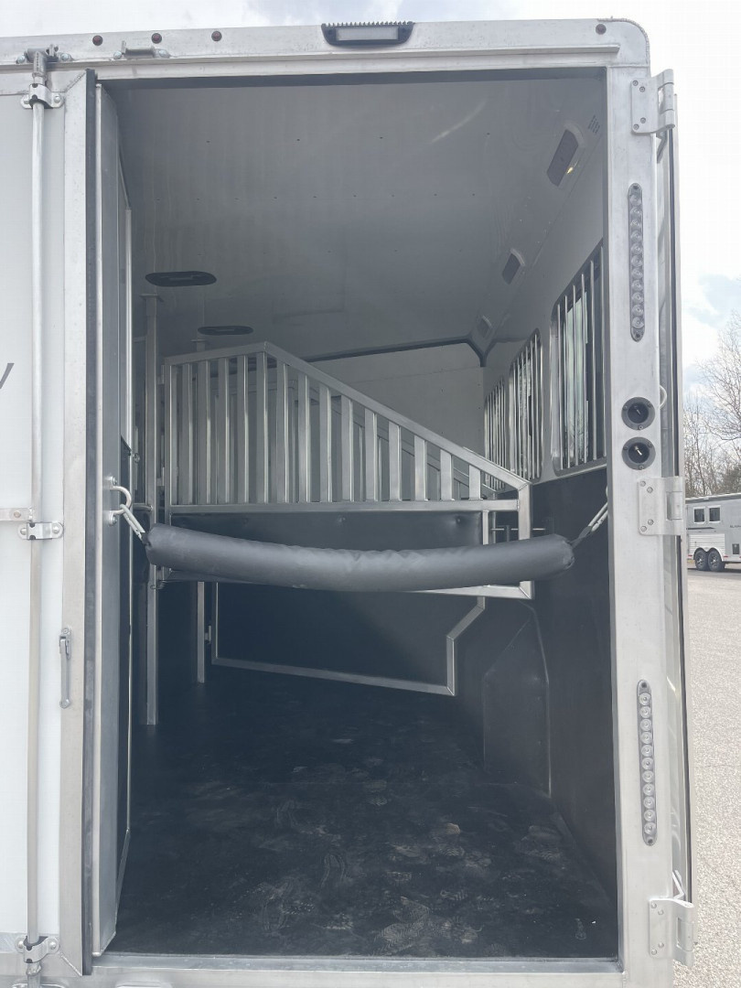 New 2026 Merhow Trailers 8314-B RWS Horse Trailer