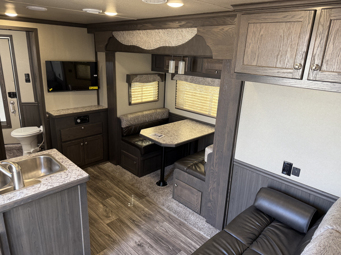 New 2026 Merhow Trailers 8314-B RWS Horse Trailer