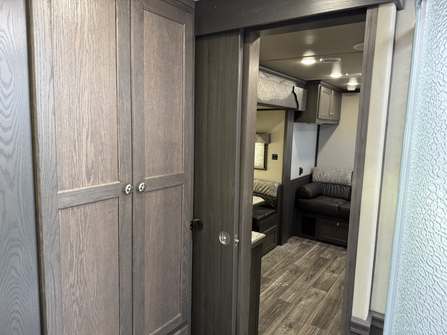 New 2026 Merhow Trailers 8314-B RWS Horse Trailer