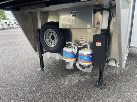 New 2026 Merhow Trailers 8314-B RWS Horse Trailer