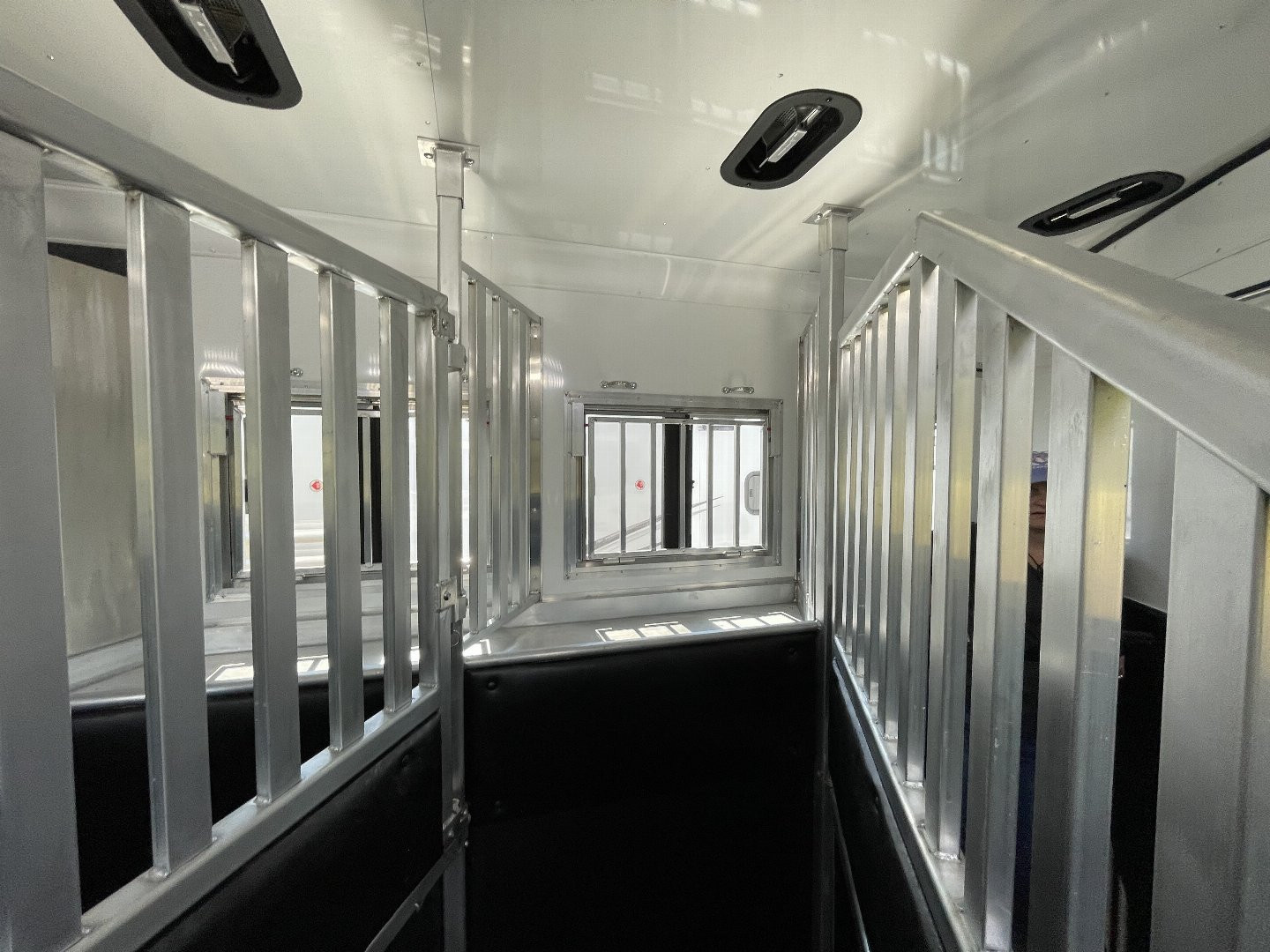 New 2026 Merhow Trailers 8310-A-FK-NS Horse Trailer