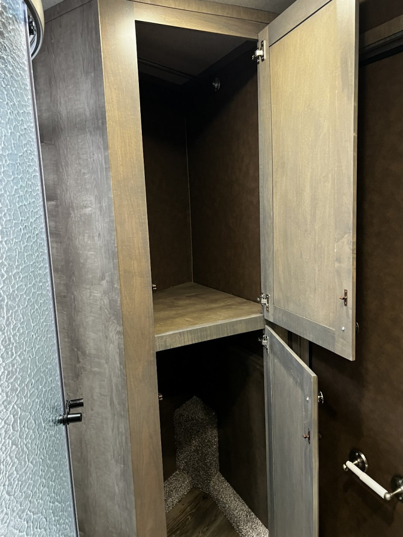 New 2026 Merhow Trailers 8310-A-FK-NS Horse Trailer