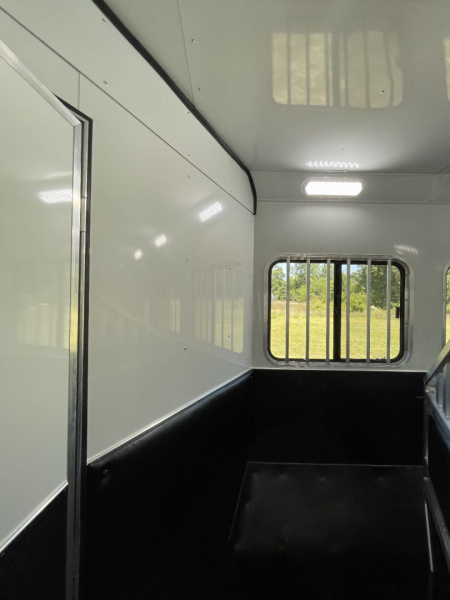 New 2026 Merhow Trailers 8310-A-FK-NS Horse Trailer