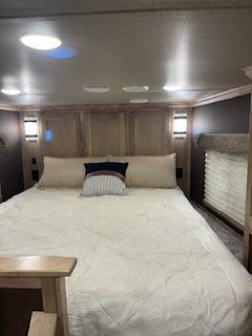 New 2026 Merhow Trailers 8312-A RK-S Horse Trailer