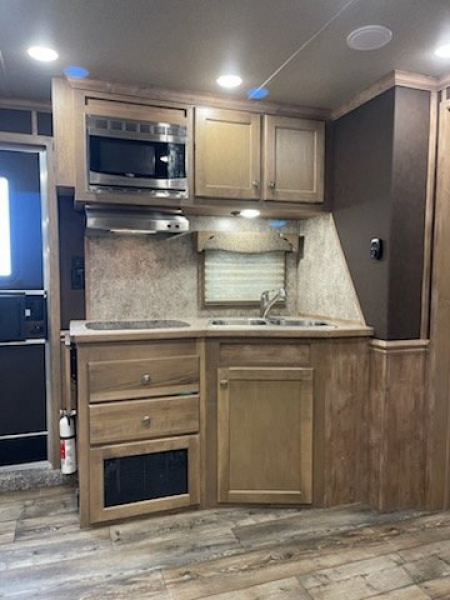 New 2026 Merhow Trailers 8312-A RK-S Horse Trailer