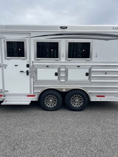New 2026 Merhow Trailers 8312-A RK-S Horse Trailer