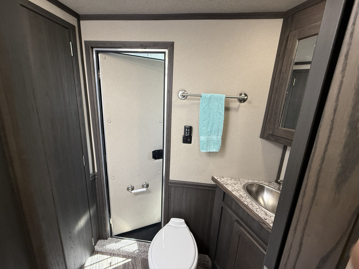 New 2026 Merhow Trailers 8312-A RK-S Horse Trailer