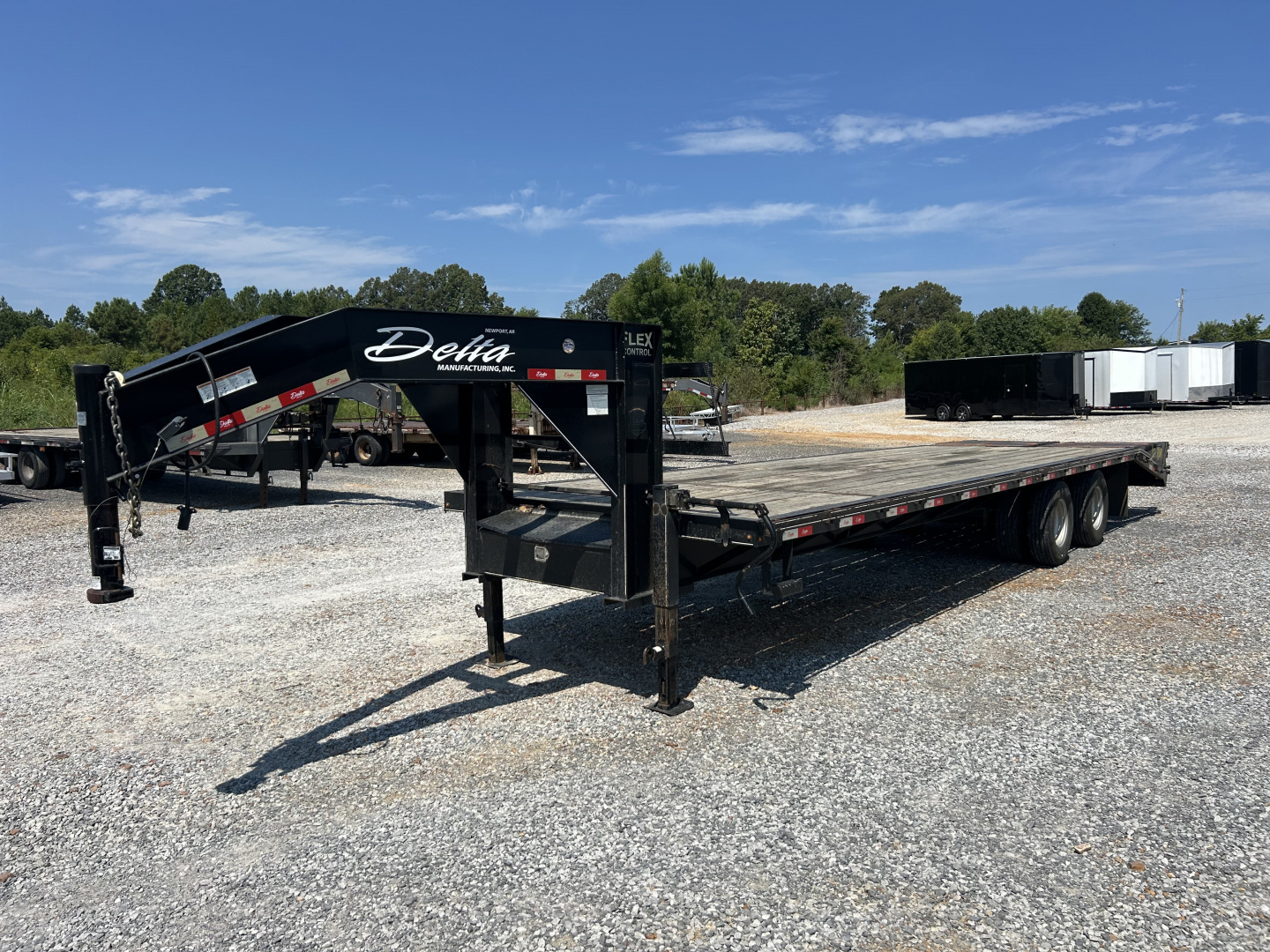 Used 2022 Delta 102"X30' 23.4K Gooseneck Flatbed Trailer