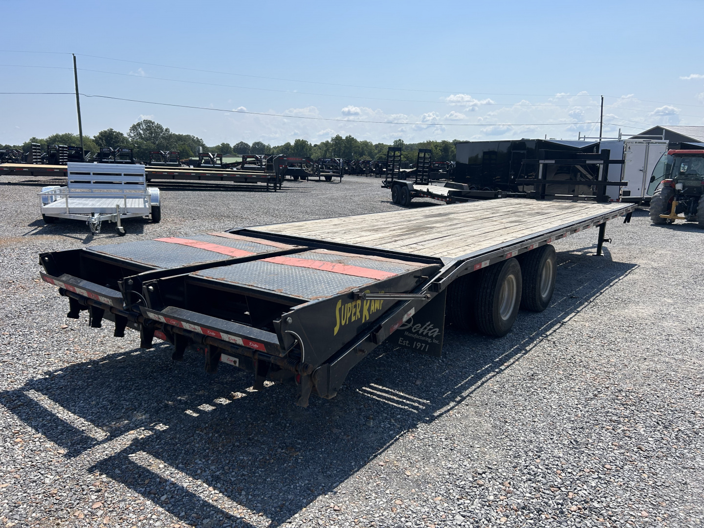 Used 2022 Delta 102"X30' 23.4K Gooseneck Flatbed Trailer