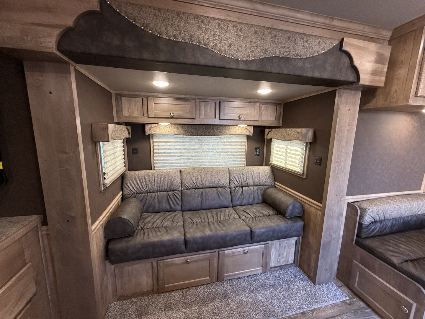 New 2026 Merhow Trailers 8314-B RWS Horse Trailer