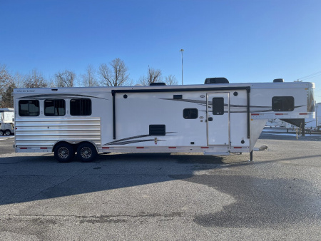 New 2026 Merhow Trailers 8314-B RWS Horse Trailer