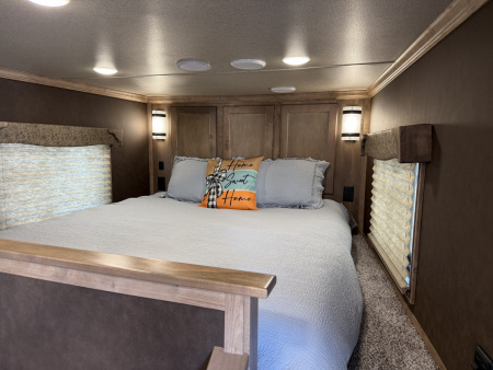 New 2026 Merhow Trailers 8314-B RWS Horse Trailer