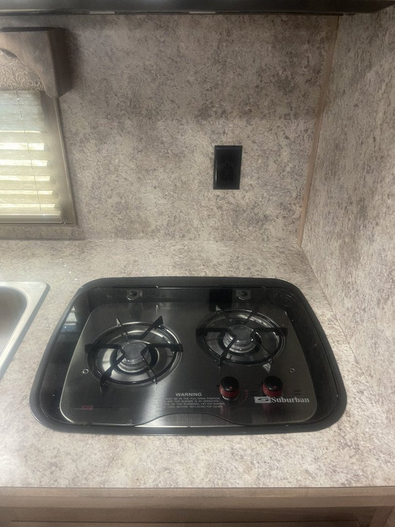 New 2026 Merhow Trailers 8416-A RWS- SIDE LOAD Horse Trailer