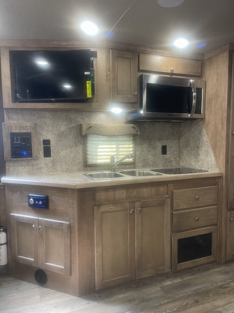 New 2026 Merhow Trailers 8416-A RWS- SIDE LOAD Horse Trailer