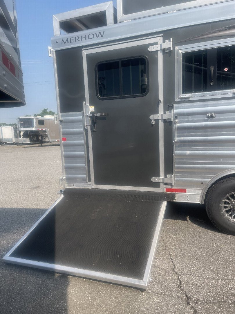 New 2026 Merhow Trailers 8416-A RWS- SIDE LOAD Horse Trailer