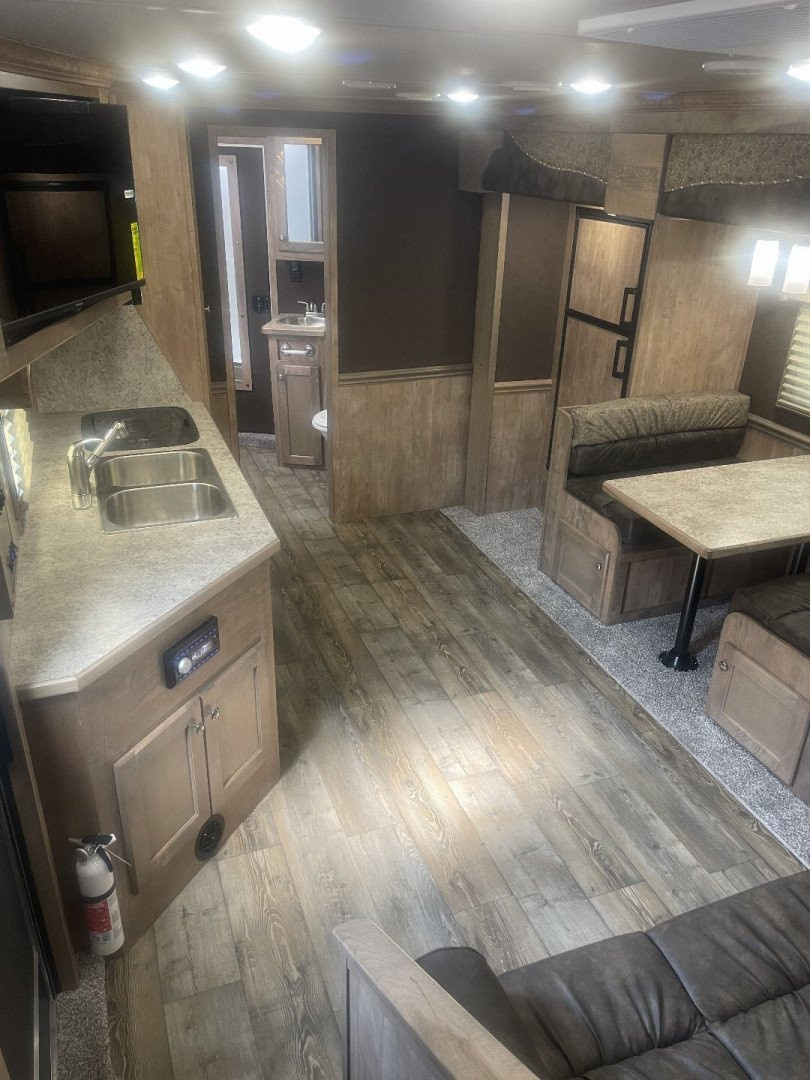 New 2026 Merhow Trailers 8416-A RWS- SIDE LOAD Horse Trailer