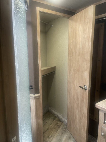 New 2026 Merhow Trailers 8416-A RWS- SIDE LOAD Horse Trailer