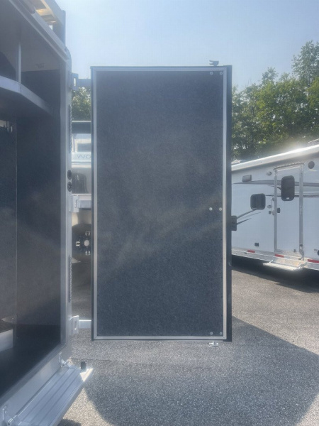 New 2026 Merhow Trailers 8416-A RWS- SIDE LOAD Horse Trailer