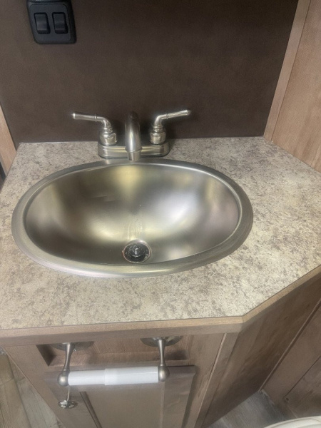 New 2026 Merhow Trailers 8416-A RWS- SIDE LOAD Horse Trailer