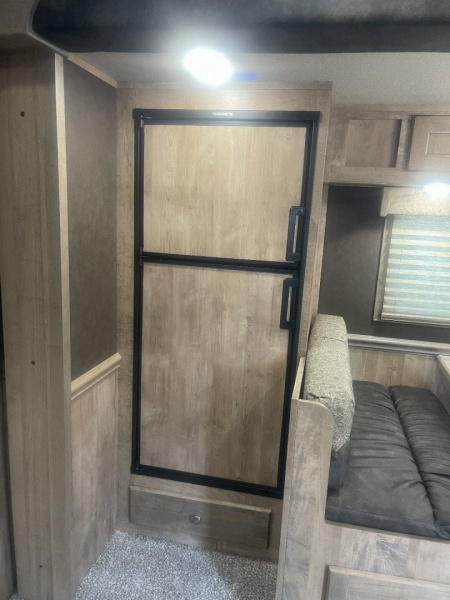 New 2026 Merhow Trailers 8416-A RWS- SIDE LOAD Horse Trailer