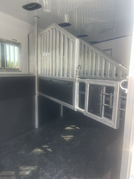 New 2026 Merhow Trailers 8416-A RWS- SIDE LOAD Horse Trailer