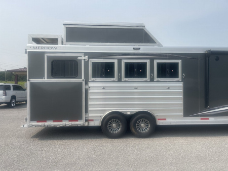 New 2026 Merhow Trailers 8416-A RWS- SIDE LOAD Horse Trailer