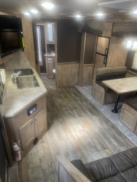 New 2026 Merhow Trailers 8416-A RWS- SIDE LOAD Horse Trailer