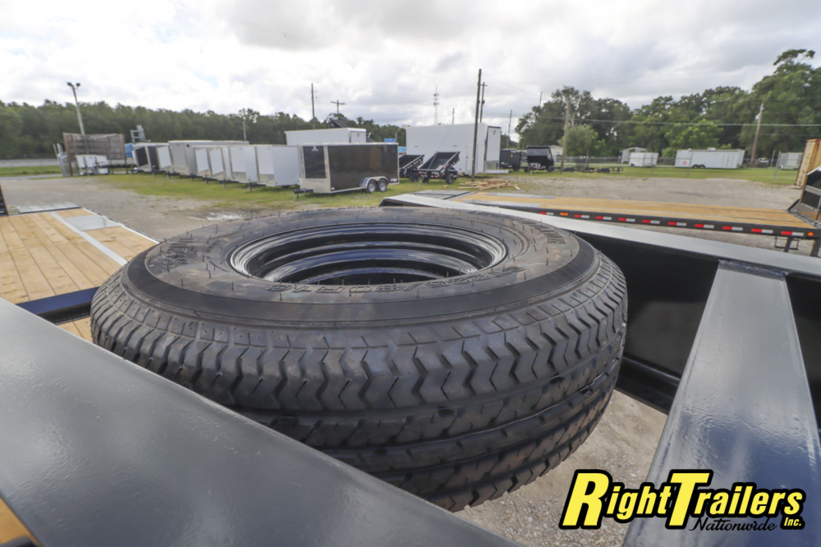 New 2026 8.5X40 PJ GOOSENECK EQUIPMENT TRAILER