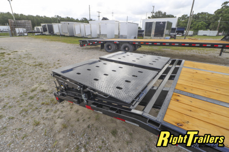 New 2026 8.5X40 PJ GOOSENECK EQUIPMENT TRAILER