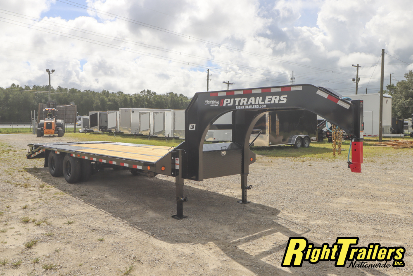 New 2026 8.5X25 PJ Gooseneck Equipment Trailer