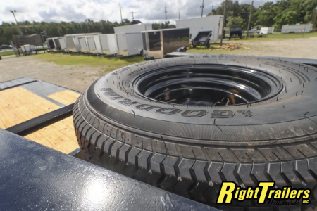 New 2026 8.5X25 PJ Gooseneck Equipment Trailer