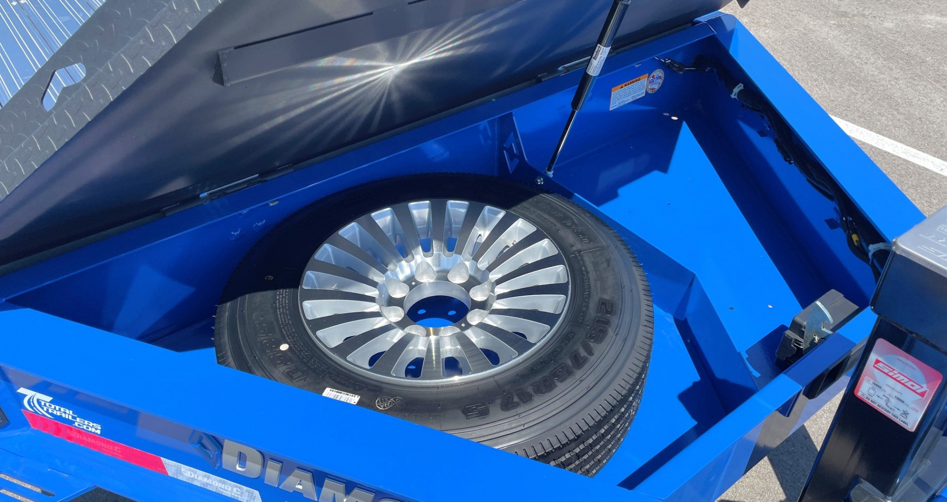 New Diamond C 20' LPX 208 Equipment Trailer: Aluminum Deck and Wheels, 18K GVWR, Spare, Dynamic Blue
