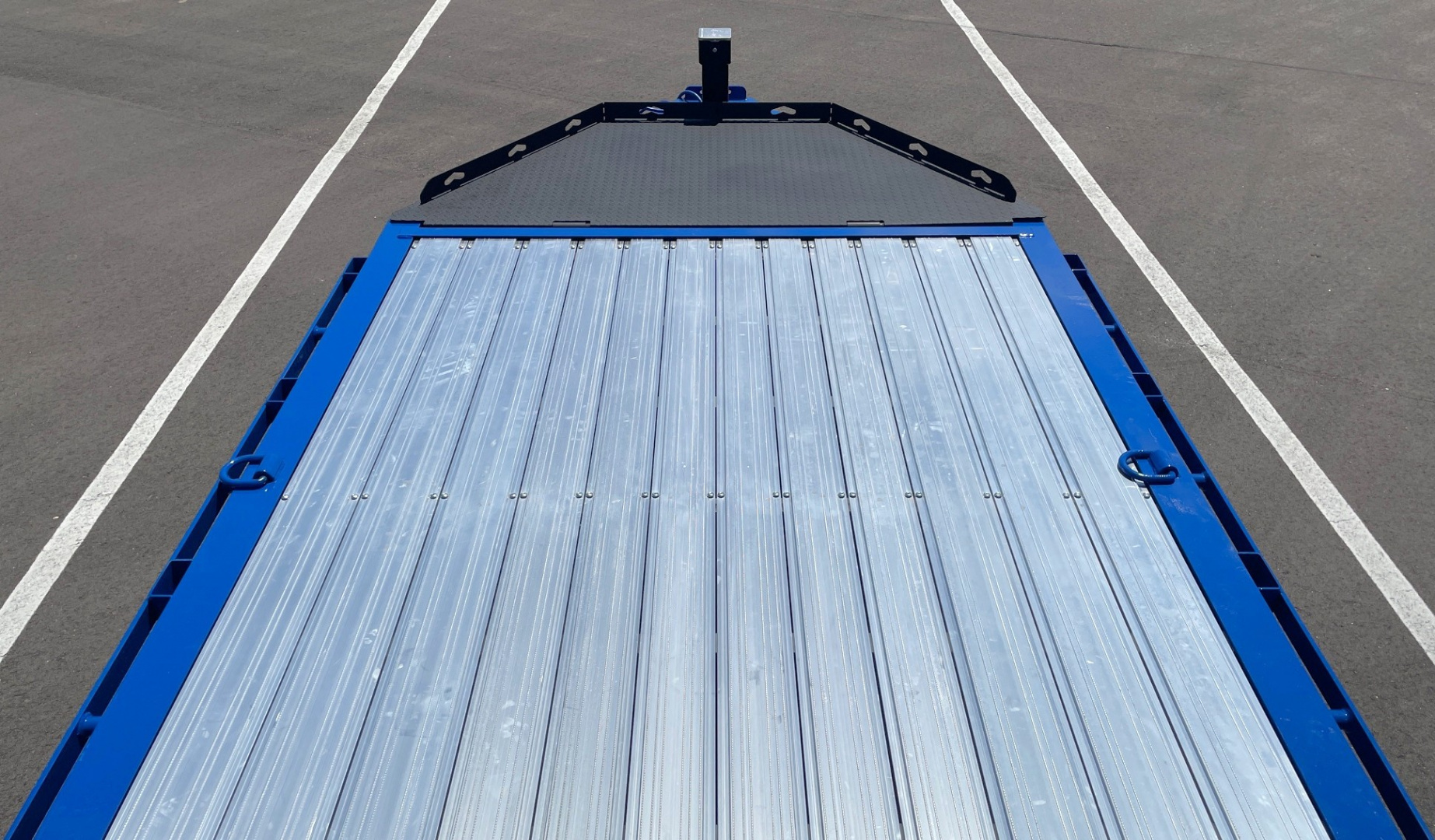 New Diamond C 20' LPX 208 Equipment Trailer: Aluminum Deck and Wheels, 18K GVWR, Spare, Dynamic Blue