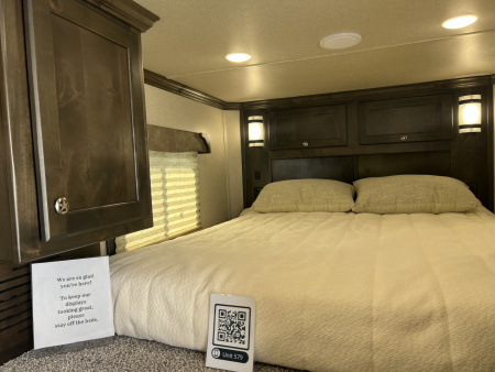 New 2026 Merhow Trailers 7309 RK-SLIDE Horse Trailer