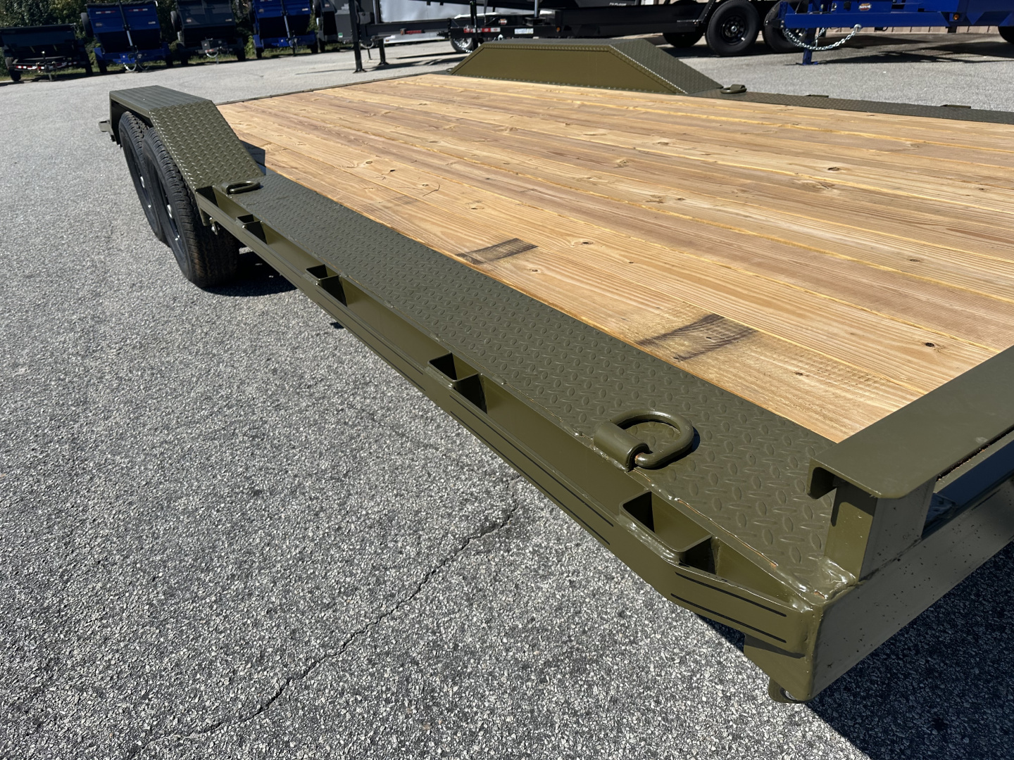 New 2025 10K 102X20 WOOD FLOOR CAR HAULER WITH WINCH PLATE AND BATTERY BOX