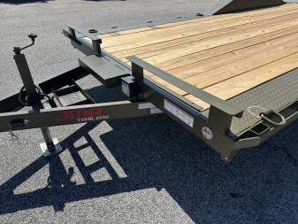 New 2025 10K 102X20 WOOD FLOOR CAR HAULER WITH WINCH PLATE AND BATTERY BOX