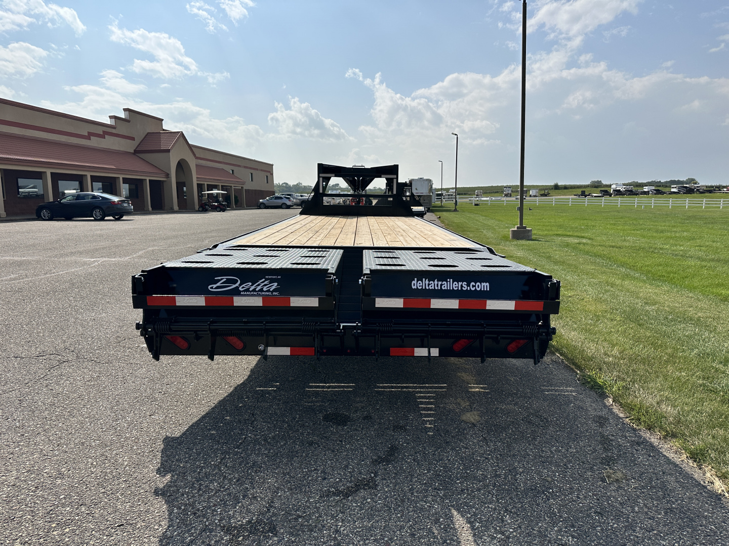 New 2026 Delta Mfg 25'X8'6" 27GN Flatbed Trailer